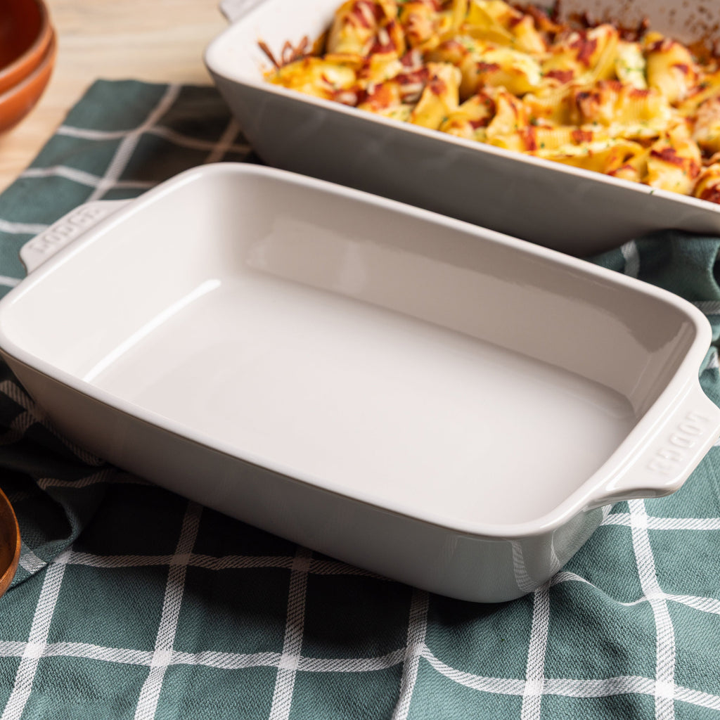 Medium Stoneware Casserole Dish 11 x 7.5 Inch
