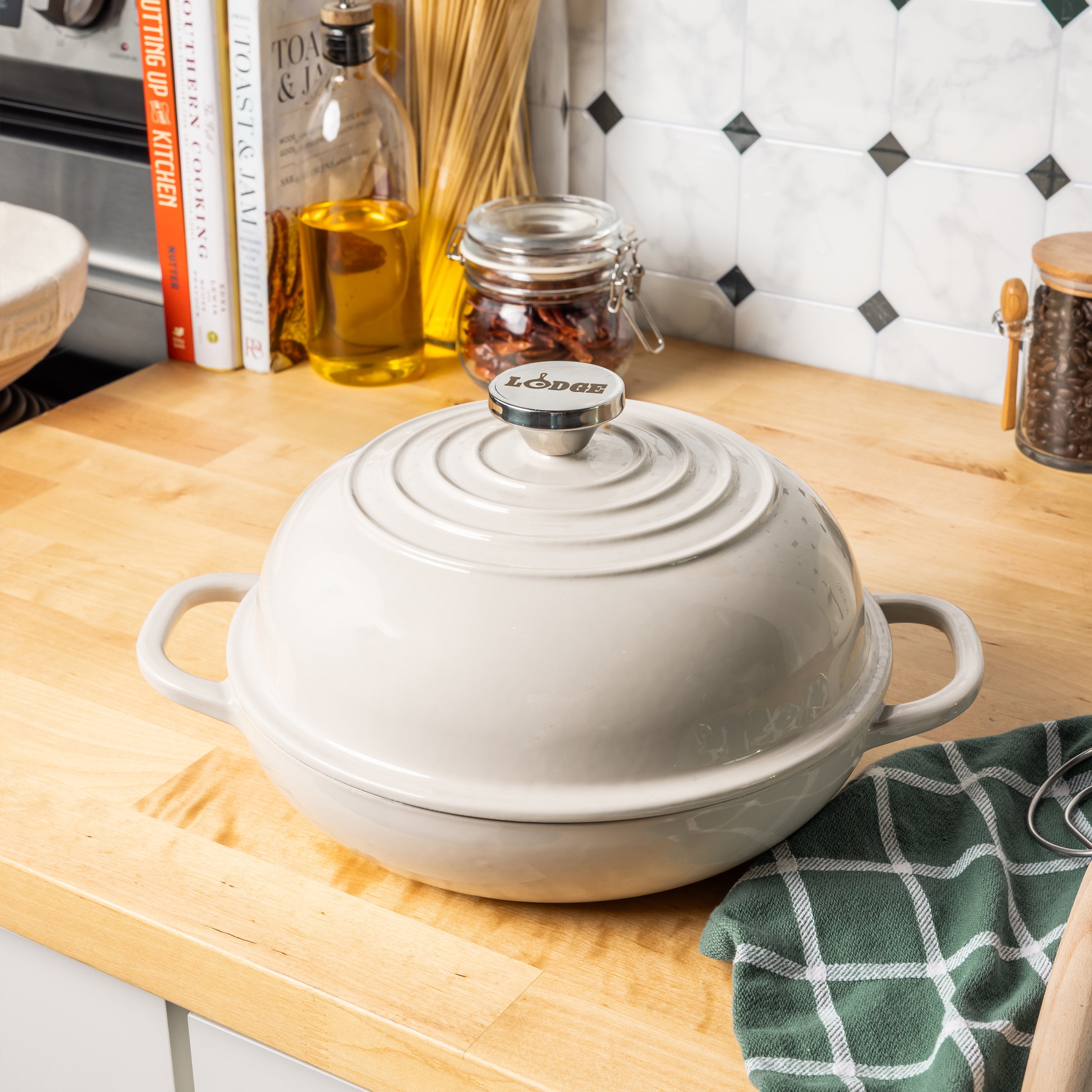 10.35 Inch Enameled Cast Iron Bread Oven