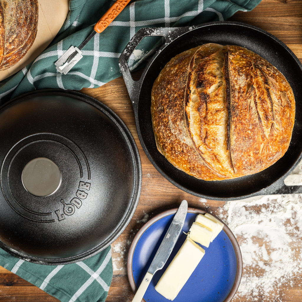 Chef Collection™ Seasoned Cast Iron Bread Oven