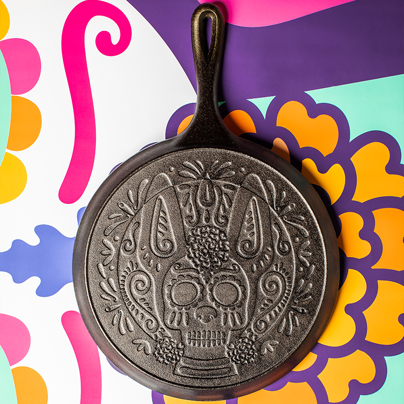 10.5 Inch Seasoned Cast Iron Xolo Sugar Skull Griddle