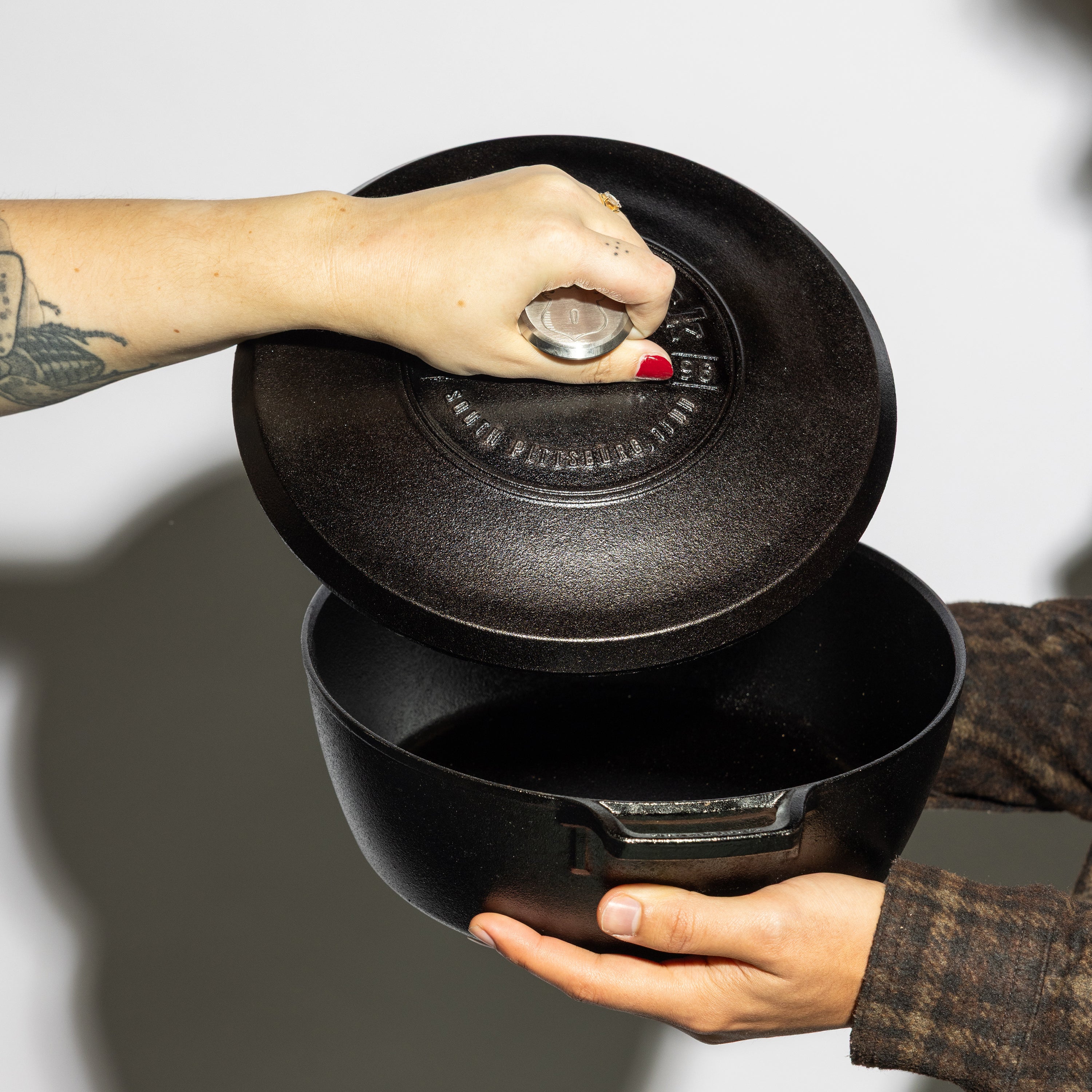 Blacklock 4 Quart Lightweight Cast Iron Deep Skillet With Lid