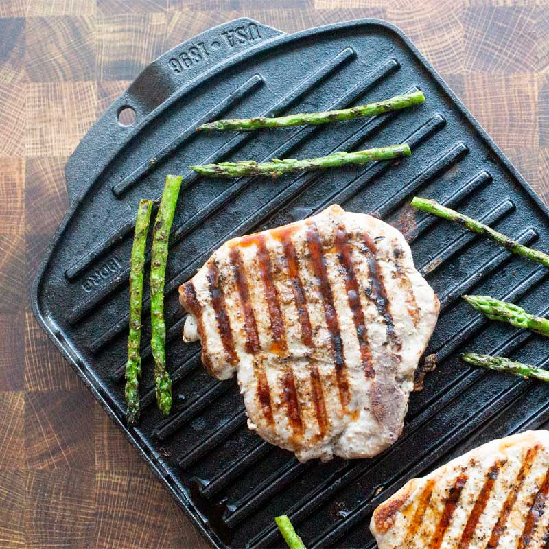 19 x 9.5 Inch Seasoned Cast Iron Reversible Grill\/Griddle