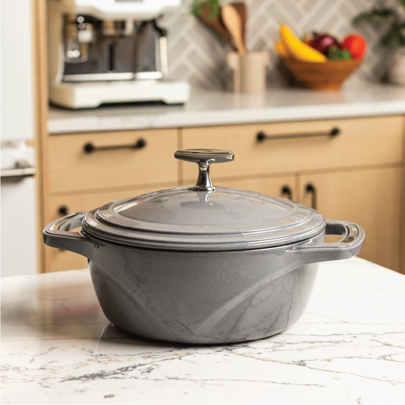 USA Enamel™ Cast Iron Dutch Oven