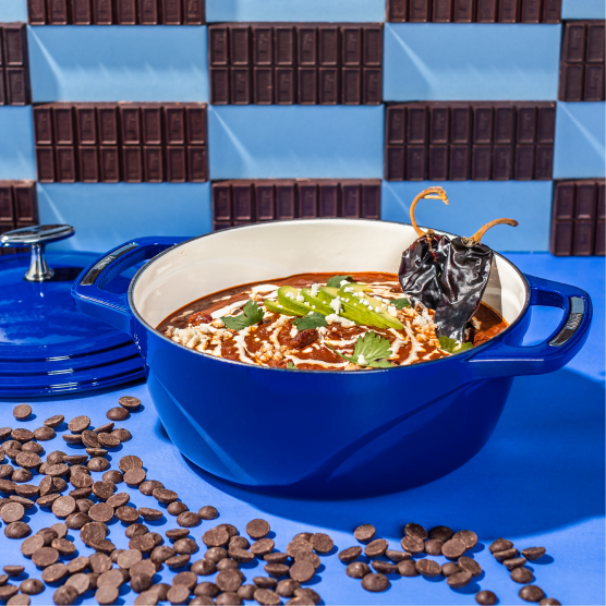 USA Enamel™ Cast Iron Dutch Oven